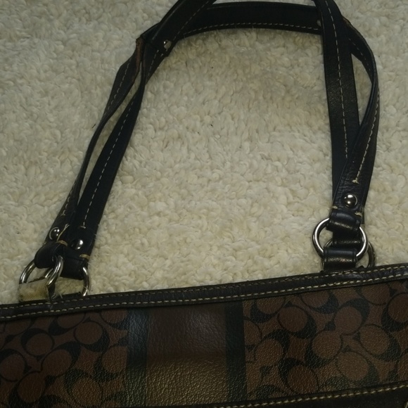 Authentic Coach Tote **MOVING SALE** - Picture 2 of 8